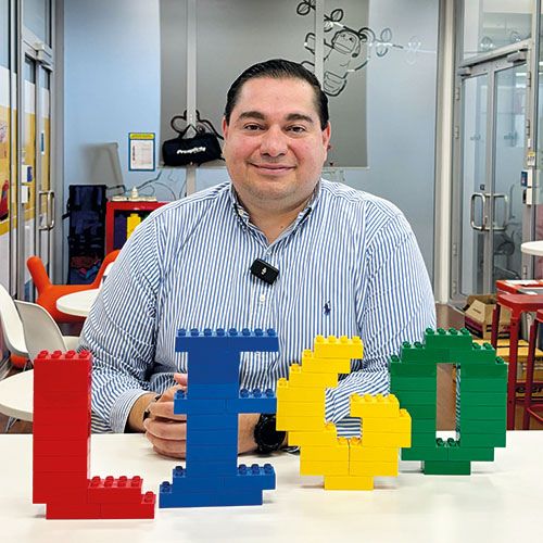 Jorge Ramírez, director senior de LEGO Operaciones de México.