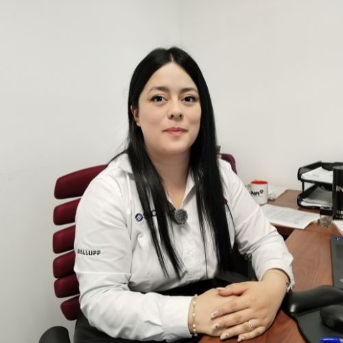 Victoria Quevedo, auxiliar contable y Mariana Castañón Silva, encargada del área de compras en Instrumentos, Neumática y Automatización (INA) Celaya.