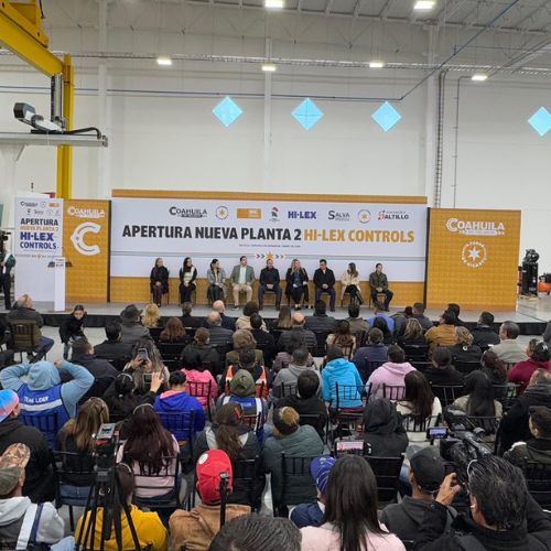 El evento de inauguración estuvo a cargo del gobernador del estado, Manolo Jiménez, quien agradeció a la compañía por su confianza en la entidad.