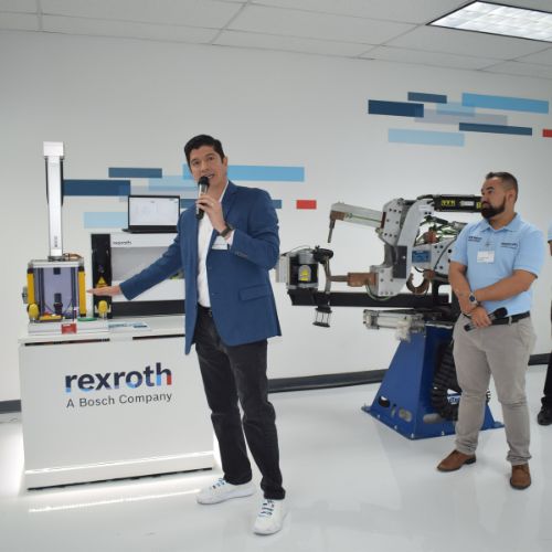 José María Martínez, director de ventas en Rexroth México.