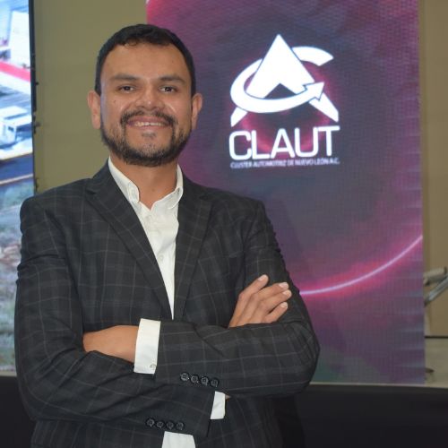 Edgar Ortega, gerente de compras de Giant Motors.