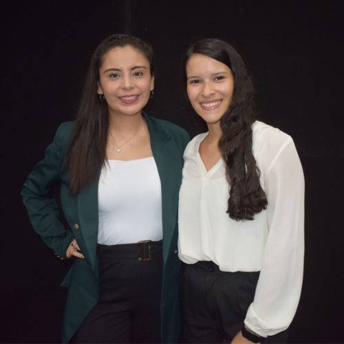 Marlene Reyes, gerente de sourcing México en Nelson Global y Natasha González, sourcing en Nelson Global.