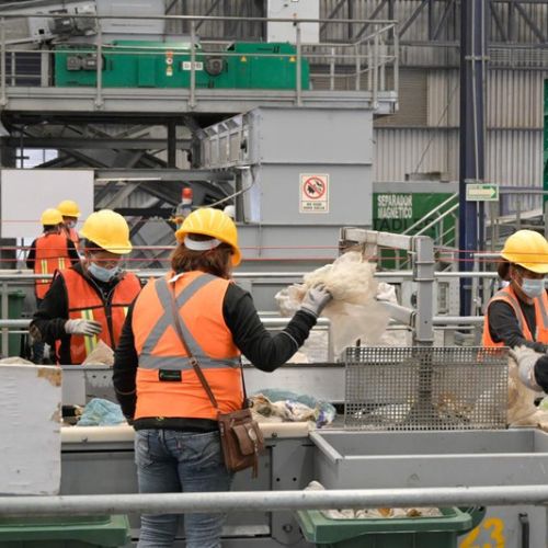 El acto protocolario se llevó a cabo en las instalaciones de la planta, ubicada en la colonia Juan Morales, de Cuautla Morelos, al que asistieron directivos de Greenback Recycling Technologies y Nestlé, así el gobernador del estado, Cuauhtémoc Blanco y diversas autoridades.